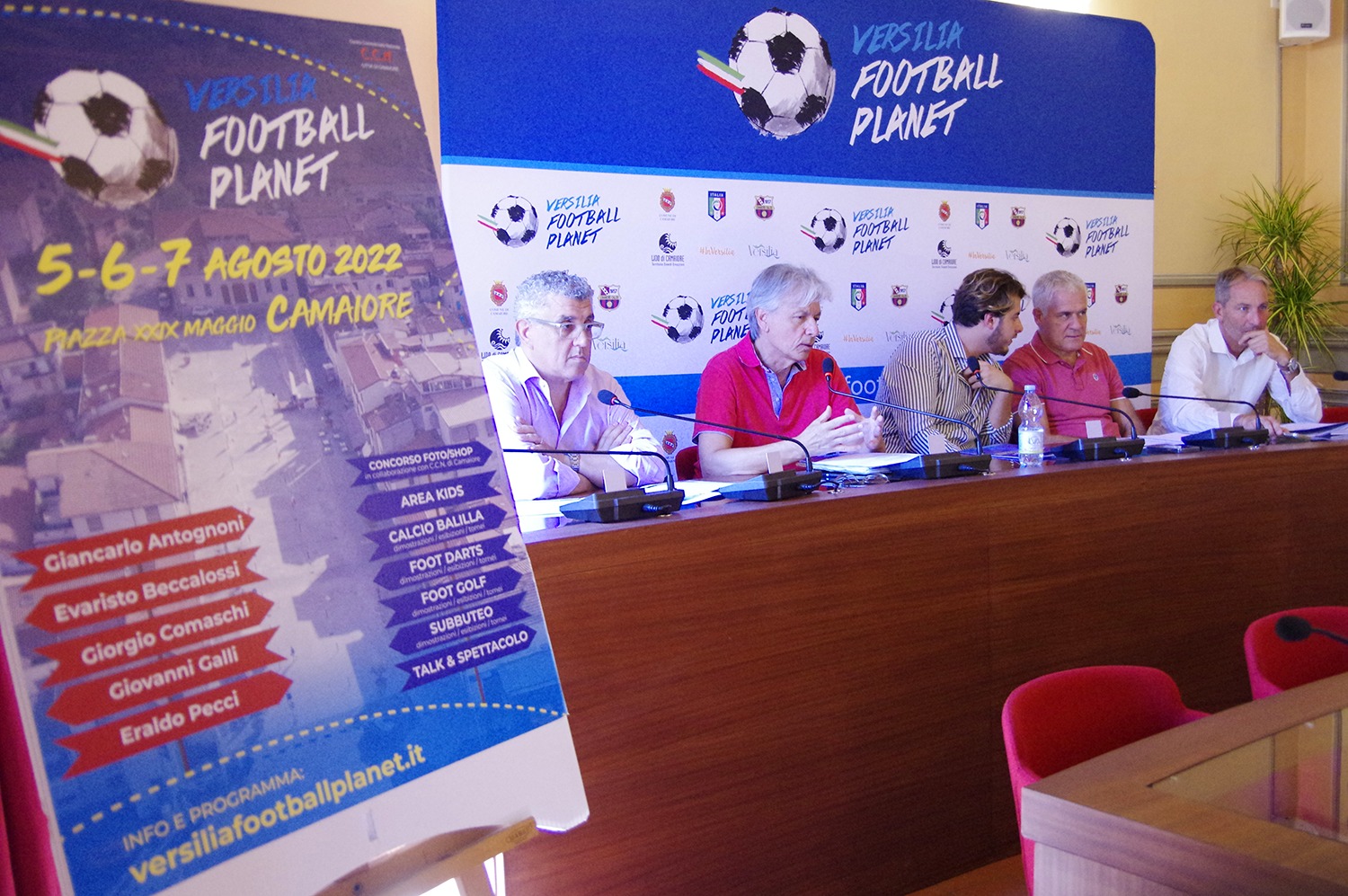 Presentata la 4° edizione del Versilia Football Planet: la manifestazione a tema calcistico torna dal 5 al 7 agosto nella nuova Piazza XXIX Maggio